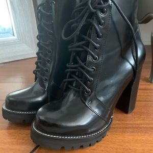 BRAND NEW JEFFREY CAMPBELL BOOTS